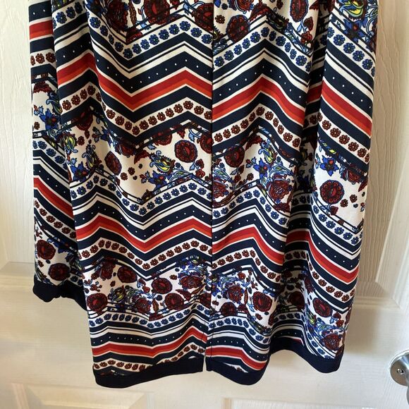 Andrea Missy Blouse Women’s Large Sleeveless Chevron Floral Colorful Slit Bottom - Picture 8 of 10